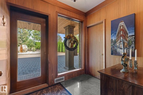 8 Valleyview Point(E), Edmonton, AB - Indoor Photo Showing Other Room