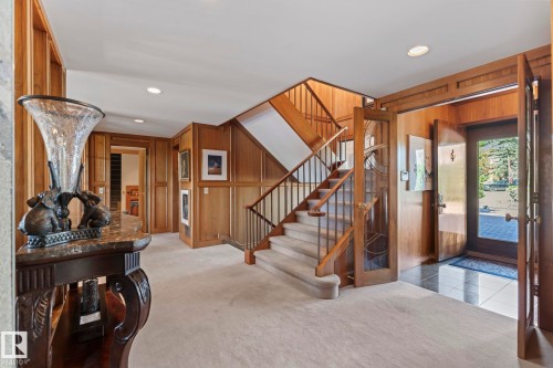 8 Valleyview Point(E), Edmonton, AB - Indoor Photo Showing Other Room