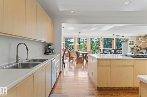8 Valleyview Point(E), Edmonton, AB - Indoor Photo Showing Kitchen With Double Sink