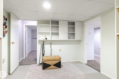8160 27 Avenue, Edmonton, AB - Indoor Photo Showing Other Room