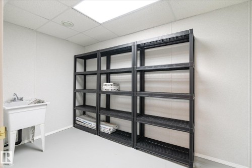 8160 27 Avenue, Edmonton, AB - Indoor