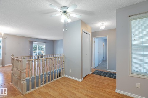 8160 27 Avenue, Edmonton, AB - Indoor Photo Showing Other Room