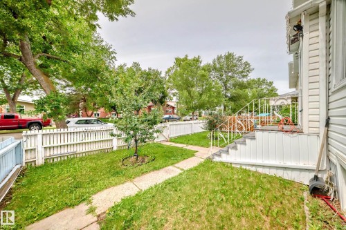 13111 65 Street, Edmonton, AB - Outdoor