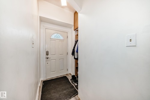 13111 65 Street, Edmonton, AB - Indoor Photo Showing Other Room