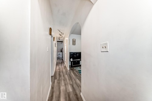13111 65 Street, Edmonton, AB - Indoor Photo Showing Other Room