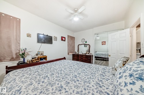 13111 65 Street, Edmonton, AB - Indoor Photo Showing Bedroom