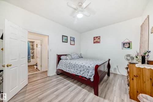 13111 65 Street, Edmonton, AB - Indoor Photo Showing Bedroom