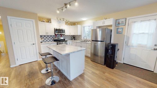 4934 50 Street, Buck Creek, AB - Indoor Photo Showing Kitchen