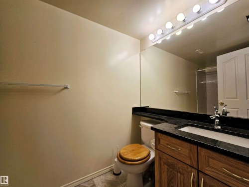 27 Edward Way, St. Albert, AB - Indoor Photo Showing Bathroom
