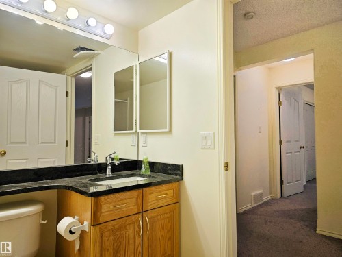 27 Edward Way, St. Albert, AB - Indoor Photo Showing Bathroom