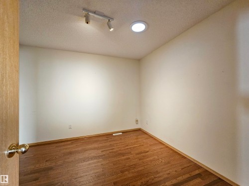 27 Edward Way, St. Albert, AB - Indoor Photo Showing Other Room