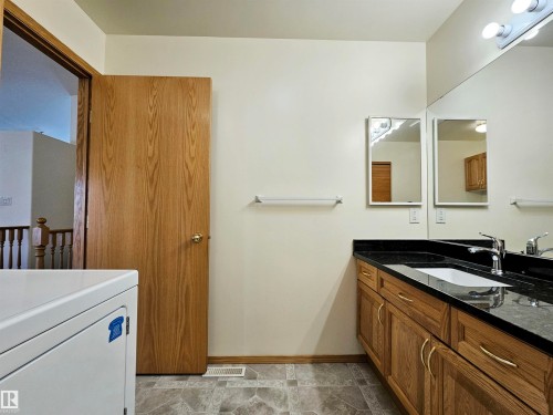 27 Edward Way, St. Albert, AB - Indoor