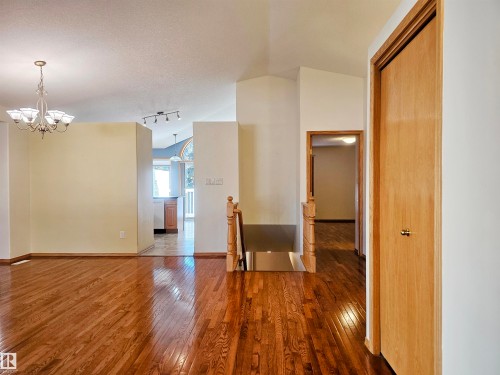 27 Edward Way, St. Albert, AB - Indoor Photo Showing Other Room