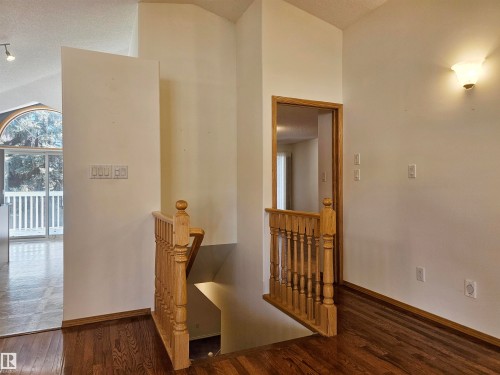 27 Edward Way, St. Albert, AB - Indoor Photo Showing Other Room