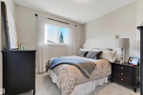 17437 5A Avenue, Edmonton, AB - Indoor Photo Showing Bedroom