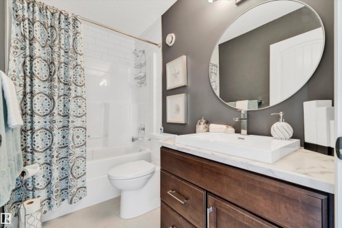 17437 5A Avenue, Edmonton, AB - Indoor Photo Showing Bathroom