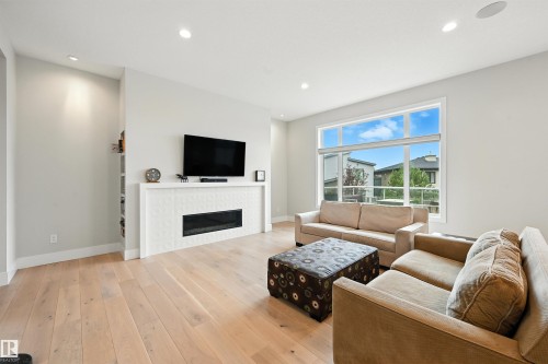 2620 Wheaton Close, Edmonton, AB - Indoor Photo Showing Living Room With Fireplace