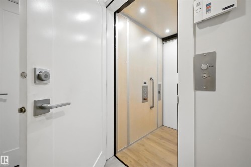 2620 Wheaton Close, Edmonton, AB - Indoor