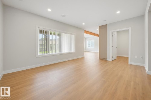 2620 Wheaton Close, Edmonton, AB - Indoor Photo Showing Other Room