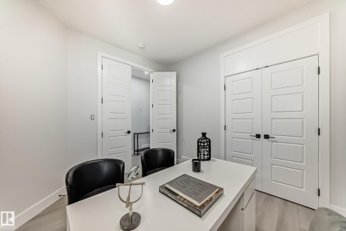 4 Edgefield Way, St. Albert, AB - Indoor Photo Showing Office