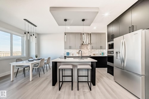 4 Edgefield Way, St. Albert, AB - Indoor Photo Showing Kitchen With Upgraded Kitchen