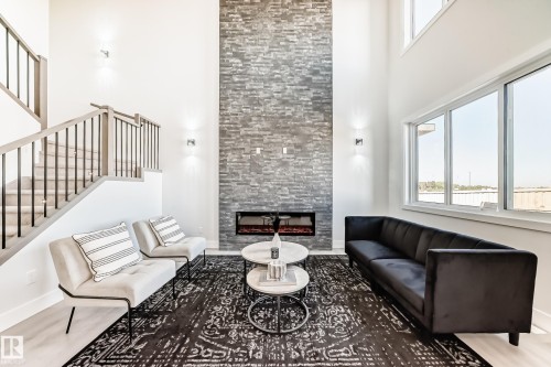4 Edgefield Way, St. Albert, AB - Indoor