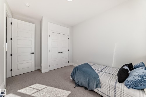 4 Edgefield Way, St. Albert, AB - Indoor Photo Showing Bedroom