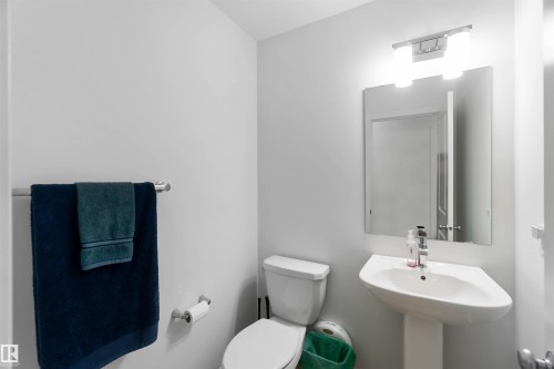 86 Horton Way, Ardrossan, AB - Indoor Photo Showing Bathroom