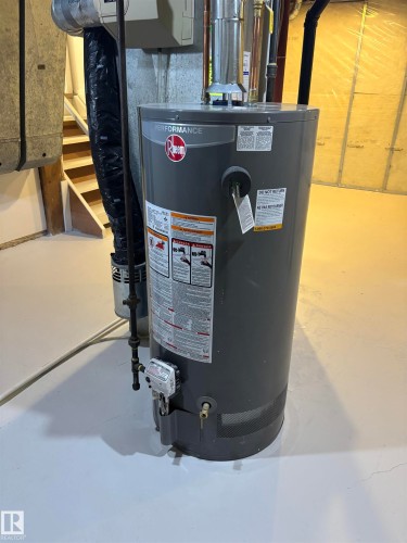 11744 37 Avenue, Edmonton, AB - Indoor Photo Showing Basement