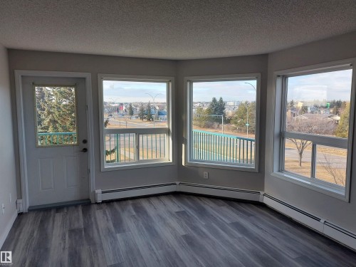 407 13635 34 Street, Edmonton, AB - Indoor Photo Showing Other Room