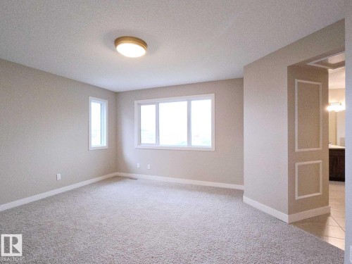 16707 18 Avenue, Edmonton, AB - Indoor Photo Showing Other Room