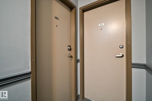 802 9710 105 Street, Edmonton, AB - Indoor Photo Showing Other Room