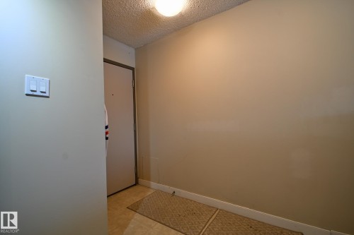 802 9710 105 Street, Edmonton, AB - Indoor Photo Showing Other Room
