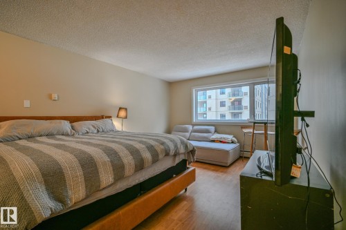 802 9710 105 Street, Edmonton, AB - Indoor Photo Showing Bedroom