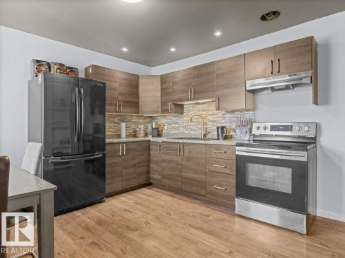 12915 116 Street, Edmonton, AB - Indoor Photo Showing Kitchen