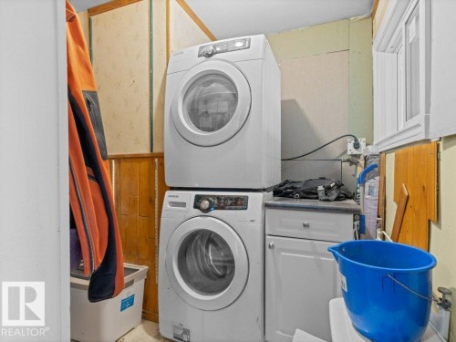12915 116 Street, Edmonton, AB - Indoor Photo Showing Laundry Room