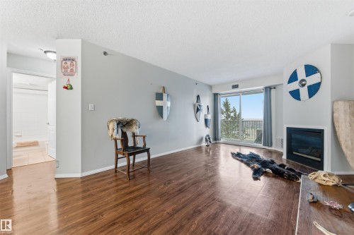 201 9640 105 Street, Edmonton, AB - Indoor With Fireplace
