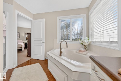 46 Snowbird Crescent, Leduc, AB - Indoor Photo Showing Bathroom