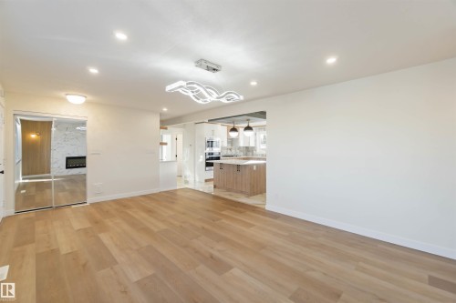 5907 137 Avenue, Edmonton, AB - Indoor