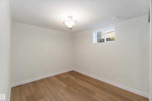 5907 137 Avenue, Edmonton, AB - Indoor Photo Showing Other Room