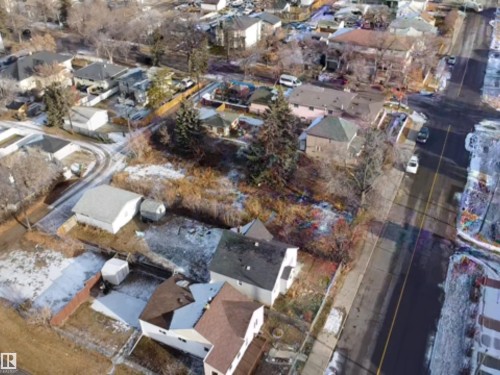 6814 127 Avenue, Edmonton, AB 