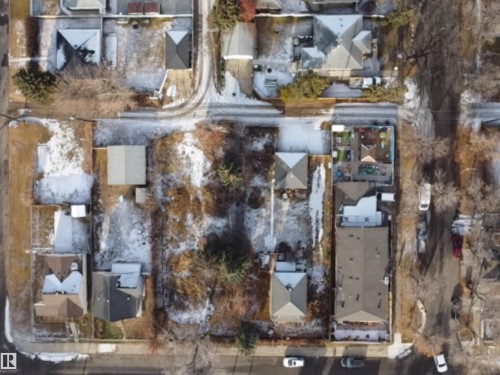 6814 127 Avenue, Edmonton, AB 