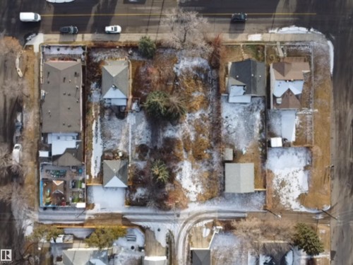 6814 127 Avenue, Edmonton, AB 