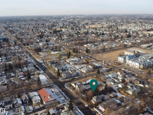 6814 127 Avenue, Edmonton, AB 