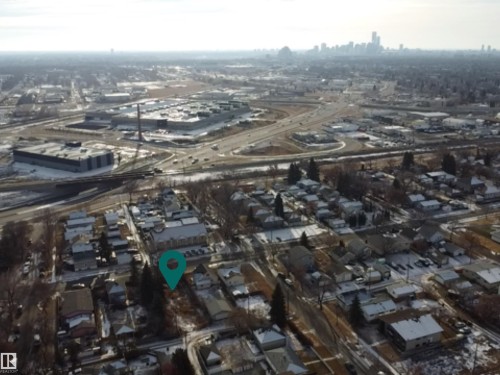 6814 127 Avenue, Edmonton, AB 