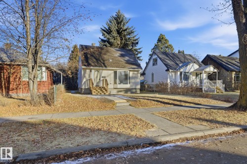 9734 71 Avenue, Edmonton, AB - Outdoor