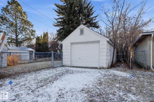 9734 71 Avenue, Edmonton, AB - Outdoor