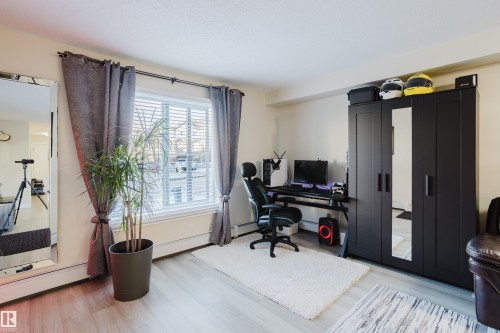 109 530 Watt Boulevard, Edmonton, AB - Indoor Photo Showing Office