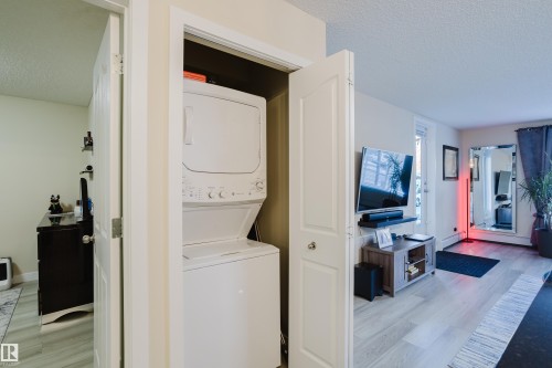 109 530 Watt Boulevard, Edmonton, AB - Indoor Photo Showing Laundry Room