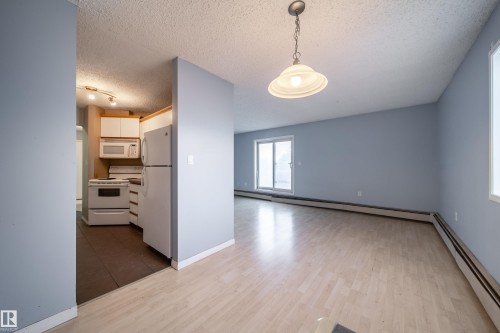 105 6310 101 Avenue, Edmonton, AB - Indoor Photo Showing Other Room